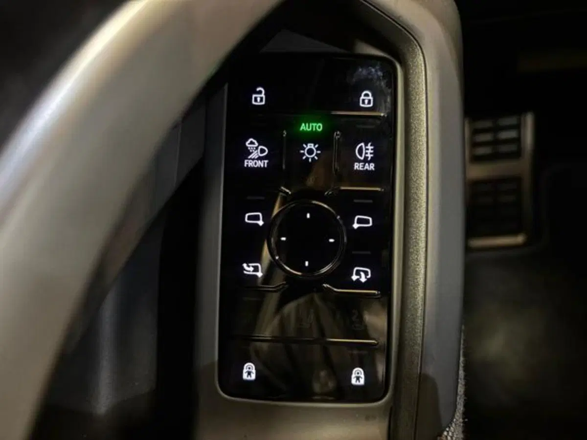 Audi Q5 Sportback nuova a Brescia (9)