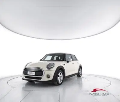 MINI Mini 1.2 One 5 porte del 2015 usata a Corciano