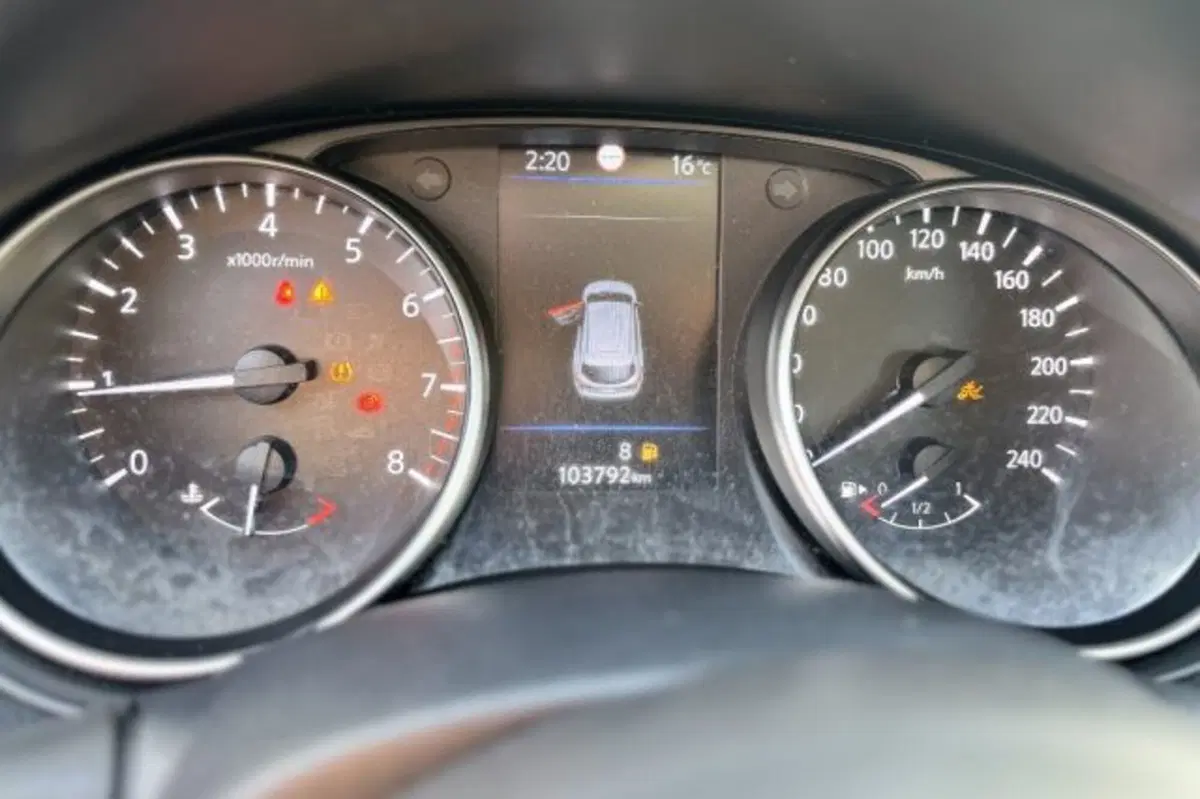 Nissan Qashqai usata a Latina (13)
