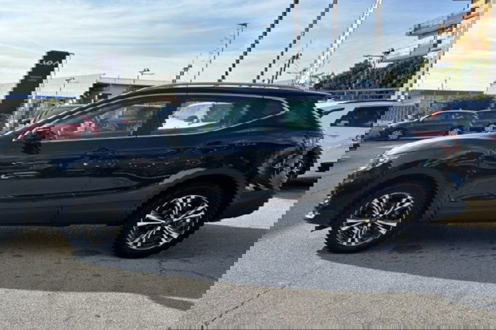 Nissan Qashqai usata a Latina (4)