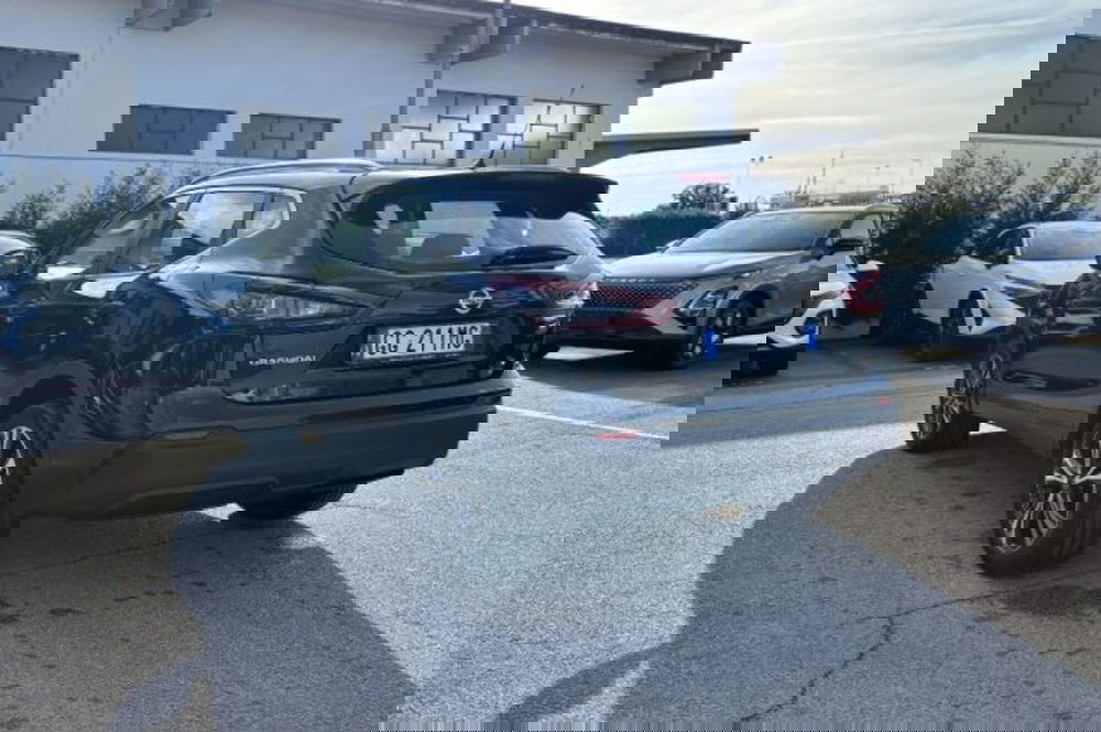 Nissan Qashqai usata a Latina (5)