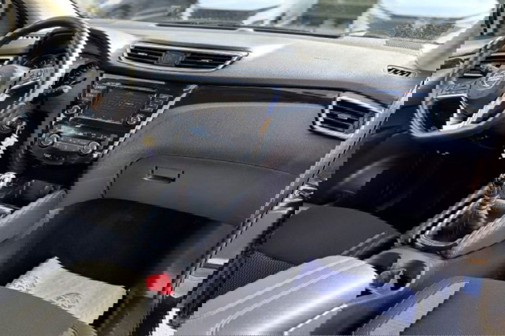 Nissan Qashqai usata a Latina (9)