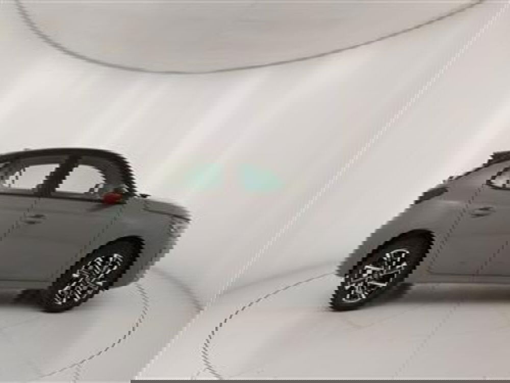 Opel Corsa nuova a Bari (9)