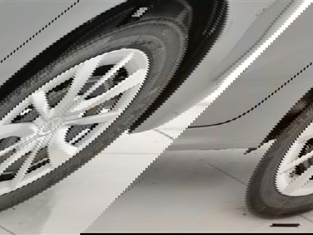 Opel Corsa nuova a Bari (12)