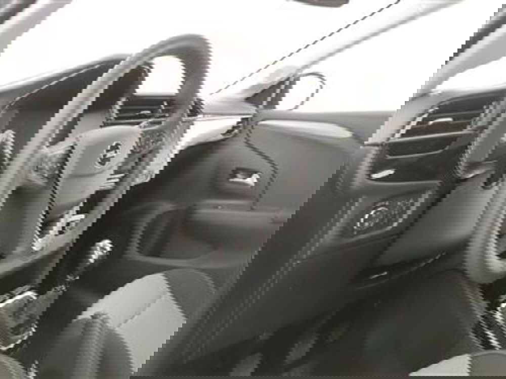 Opel Corsa nuova a Bari (14)