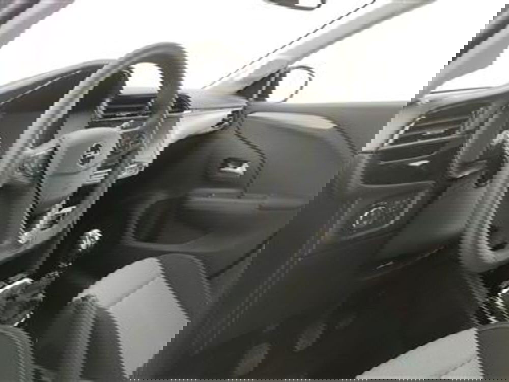 Opel Corsa nuova a Bari (14)