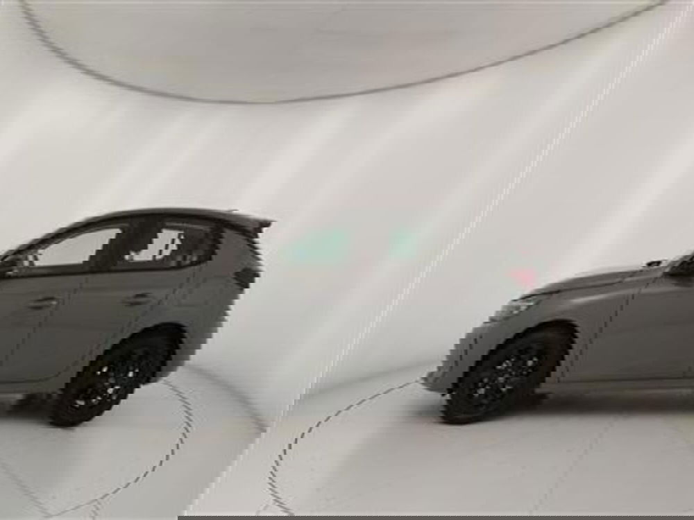 Opel Corsa nuova a Bari (3)