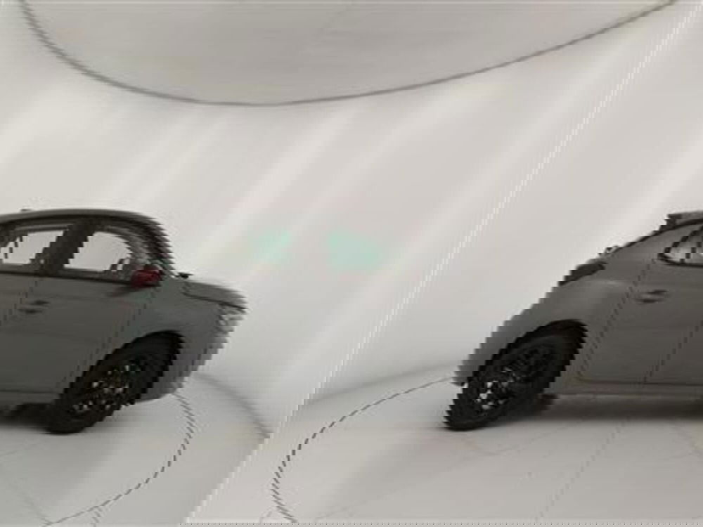 Opel Corsa nuova a Bari (9)