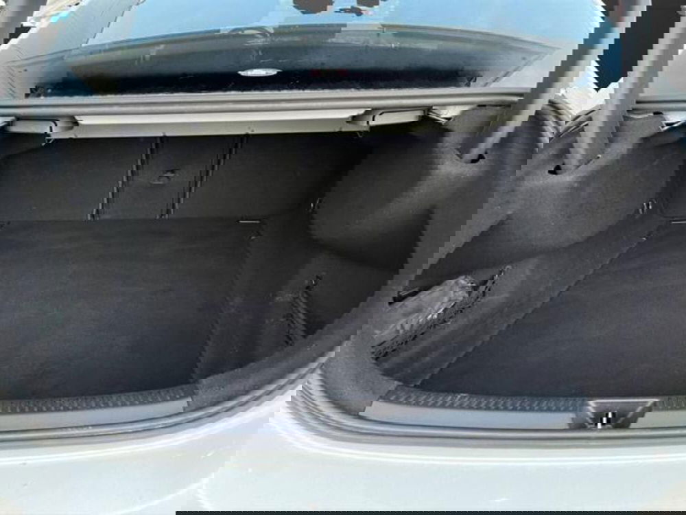 Mercedes-Benz Classe A Sedan usata a Milano (5)
