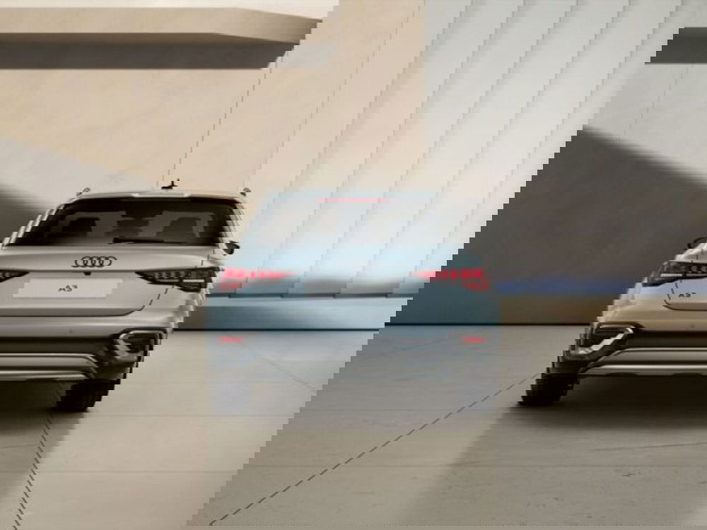 Audi A3 allstreet nuova a Treviso (5)