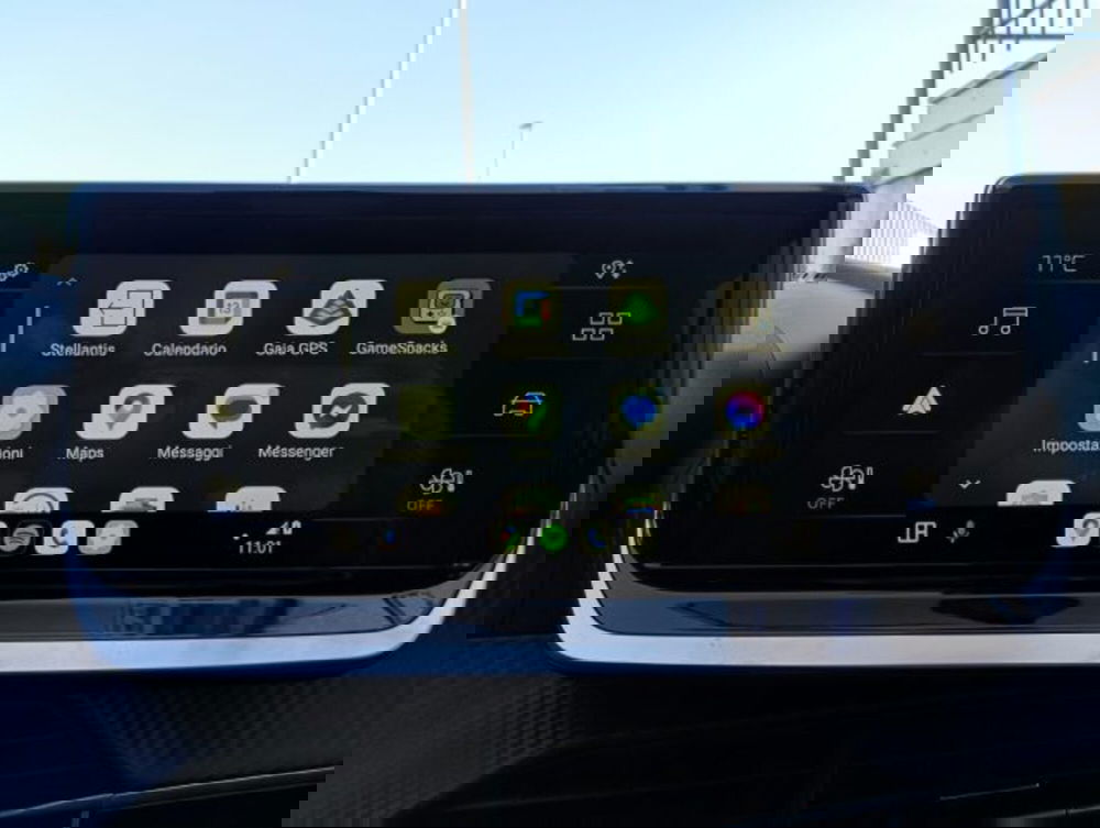 Peugeot 208 nuova a Brescia (11)