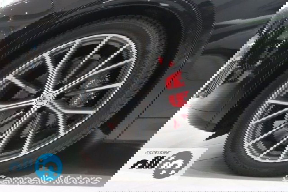 Maserati Grecale usata a Venezia (15)