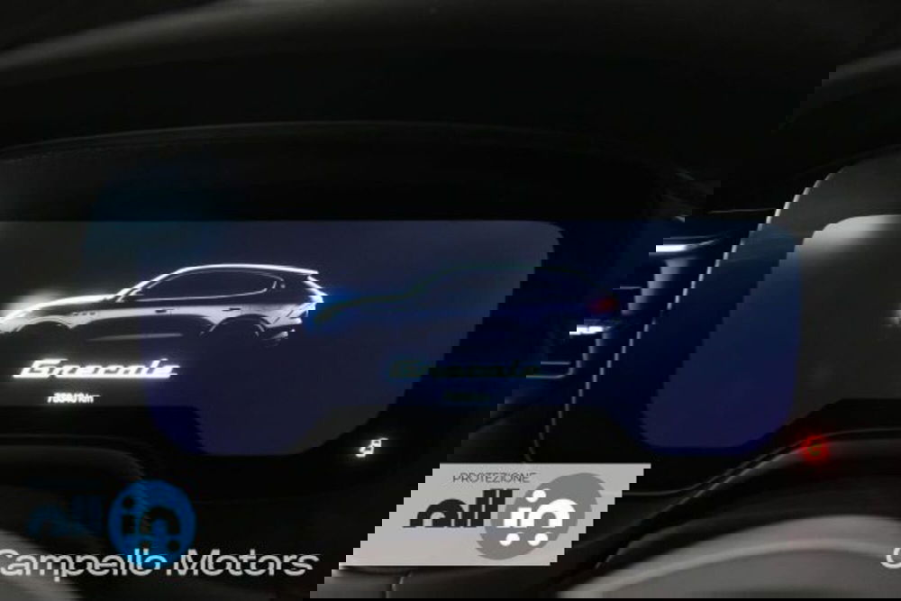 Maserati Grecale usata a Venezia (8)