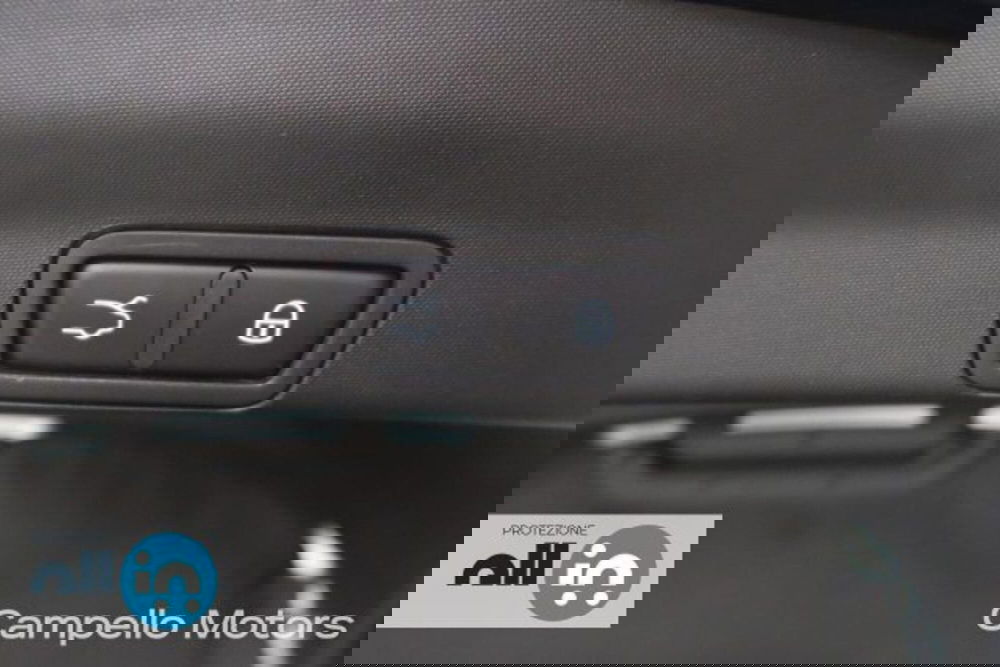 Alfa Romeo Stelvio usata a Venezia (18)