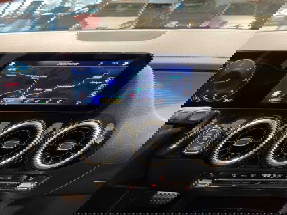 Mercedes-Benz GLA SUV usata a Sondrio (14)