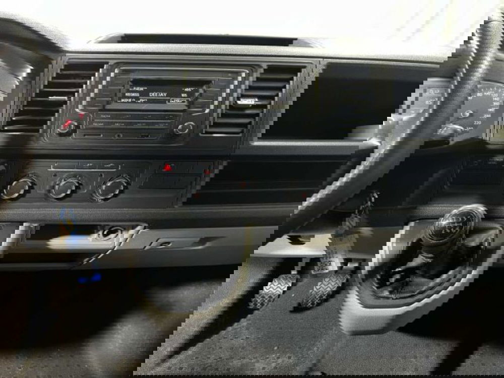 Volkswagen Veicoli Commerciali Transporter Furgone usata a Sondrio (12)