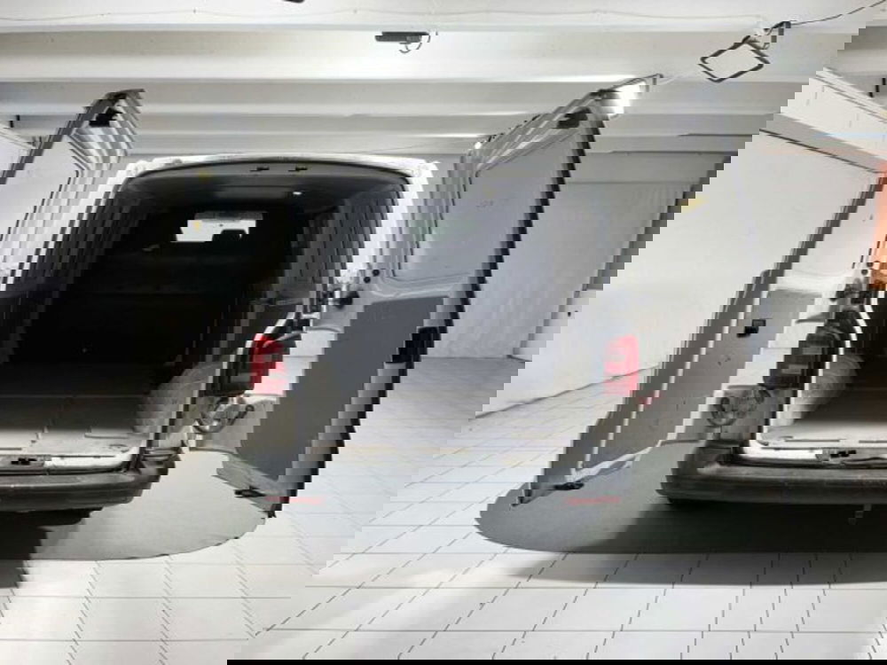 Volkswagen Veicoli Commerciali Transporter Furgone usata a Sondrio (15)