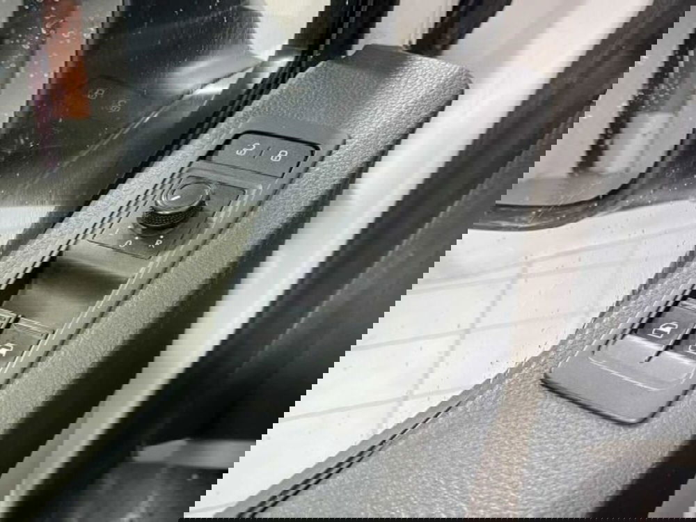 Volkswagen Veicoli Commerciali Transporter Furgone usata a Sondrio (18)