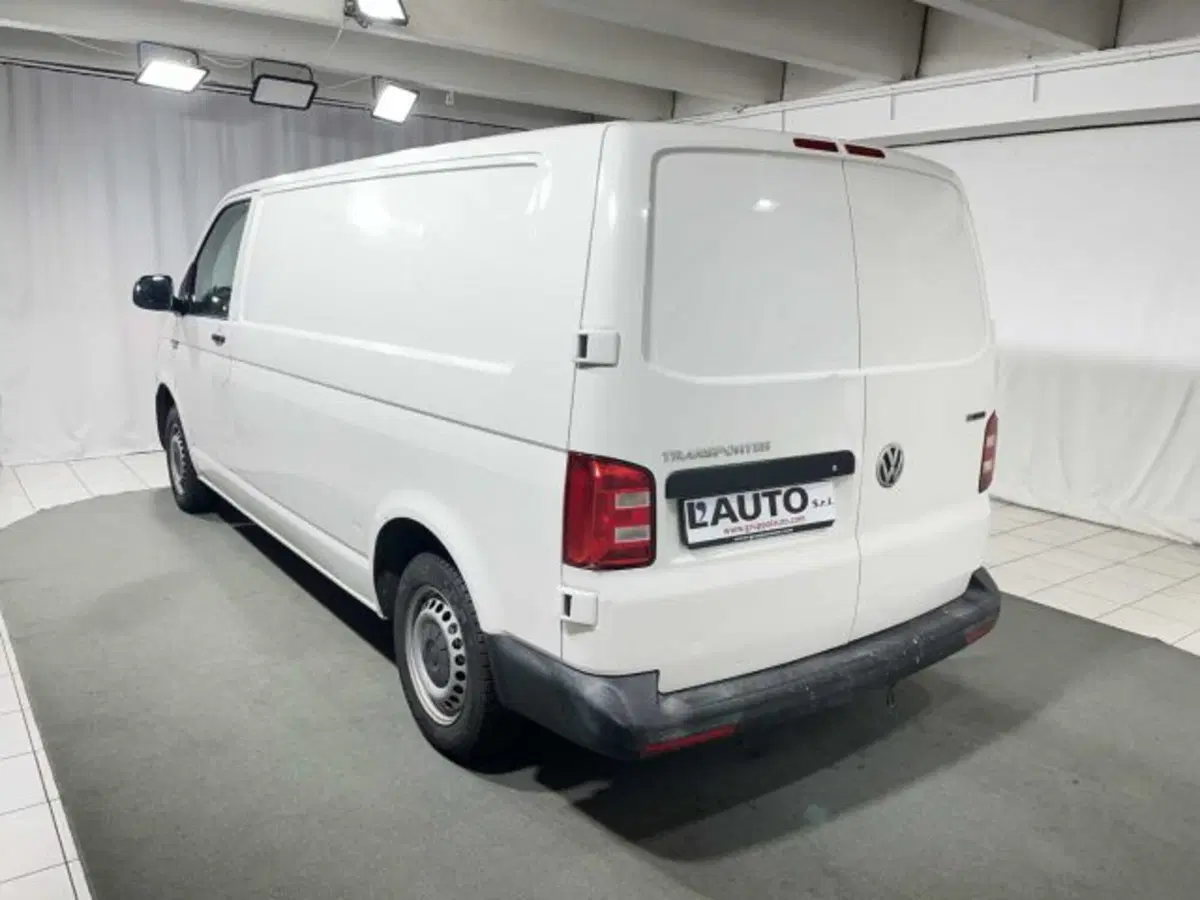 Volkswagen Veicoli Commerciali Transporter Furgone usata a Sondrio (3)