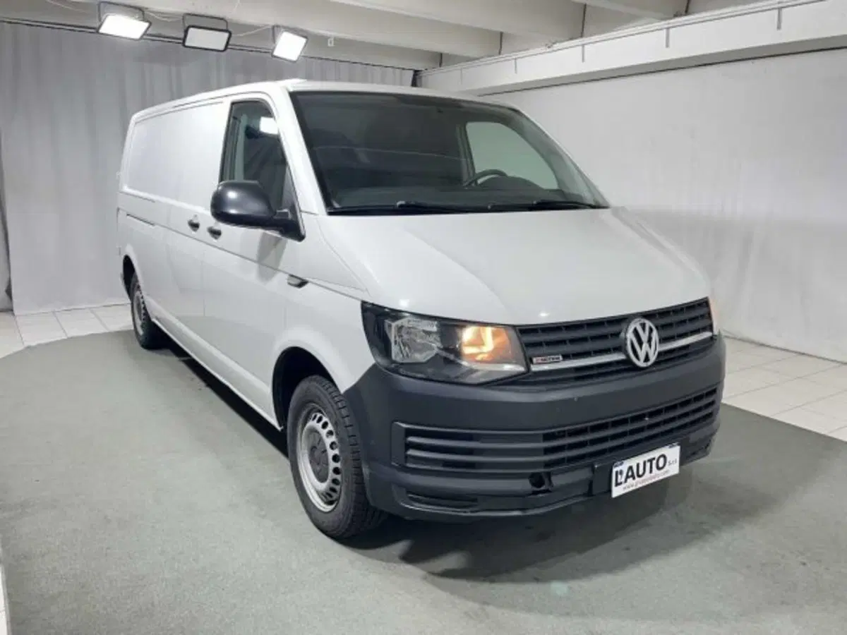 Volkswagen Veicoli Commerciali Transporter Furgone usata a Sondrio (7)