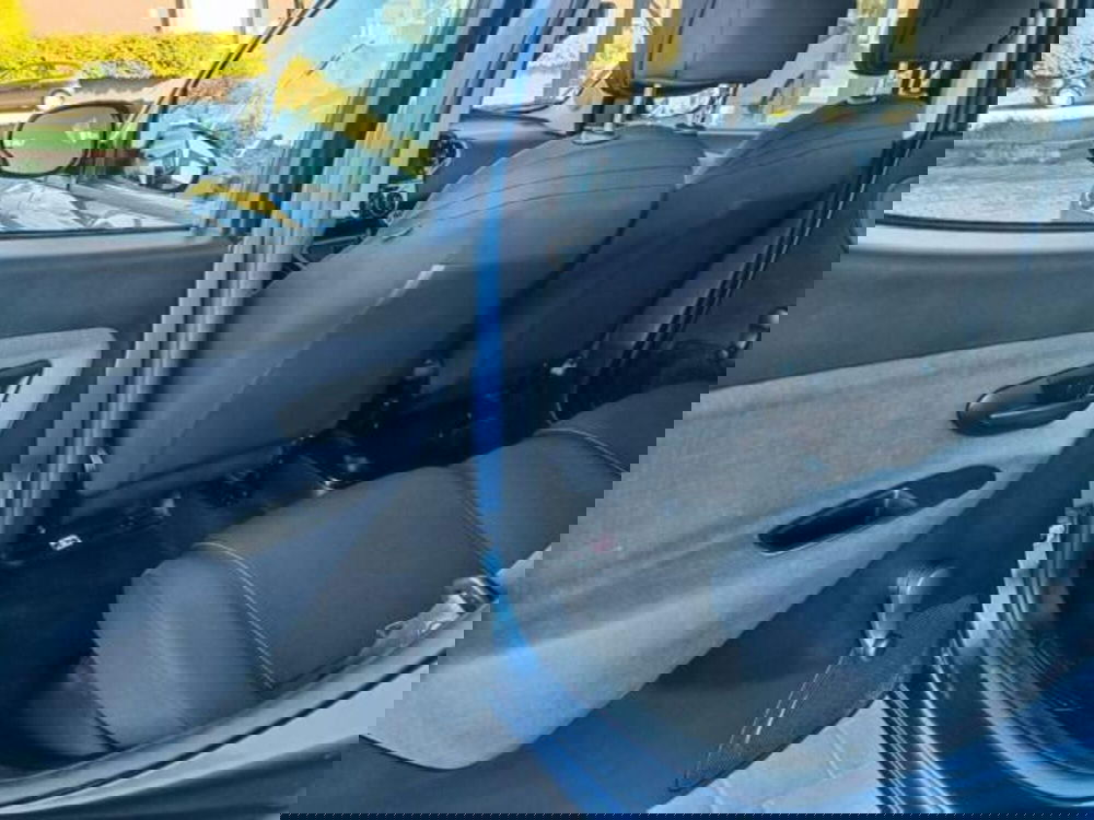 Lancia Ypsilon usata a Pisa (18)