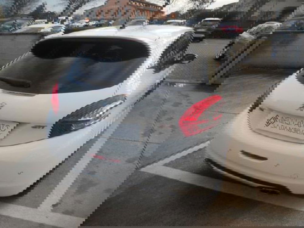 Peugeot 208 usata a Pisa (6)