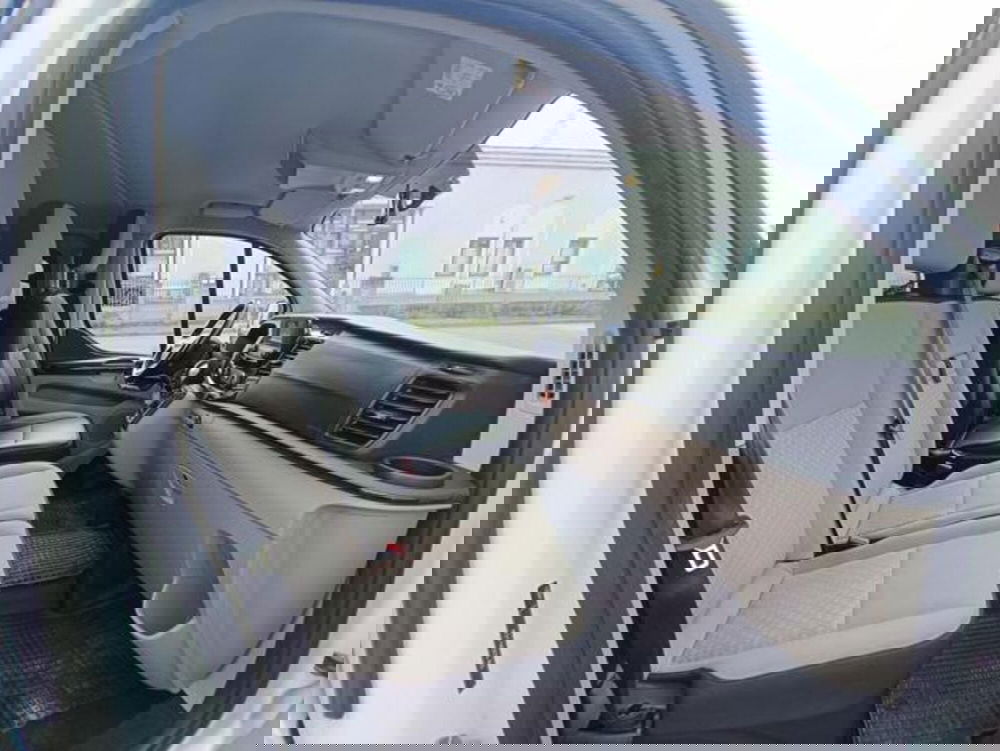 Ford Tourneo Custom usata a Pisa (13)