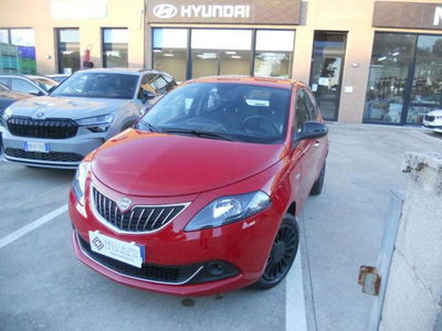 Lancia Ypsilon 1.0 FireFly 5 porte S&amp;S Hybrid Silver Plus del 2022 usata a Castelfranco di Sotto