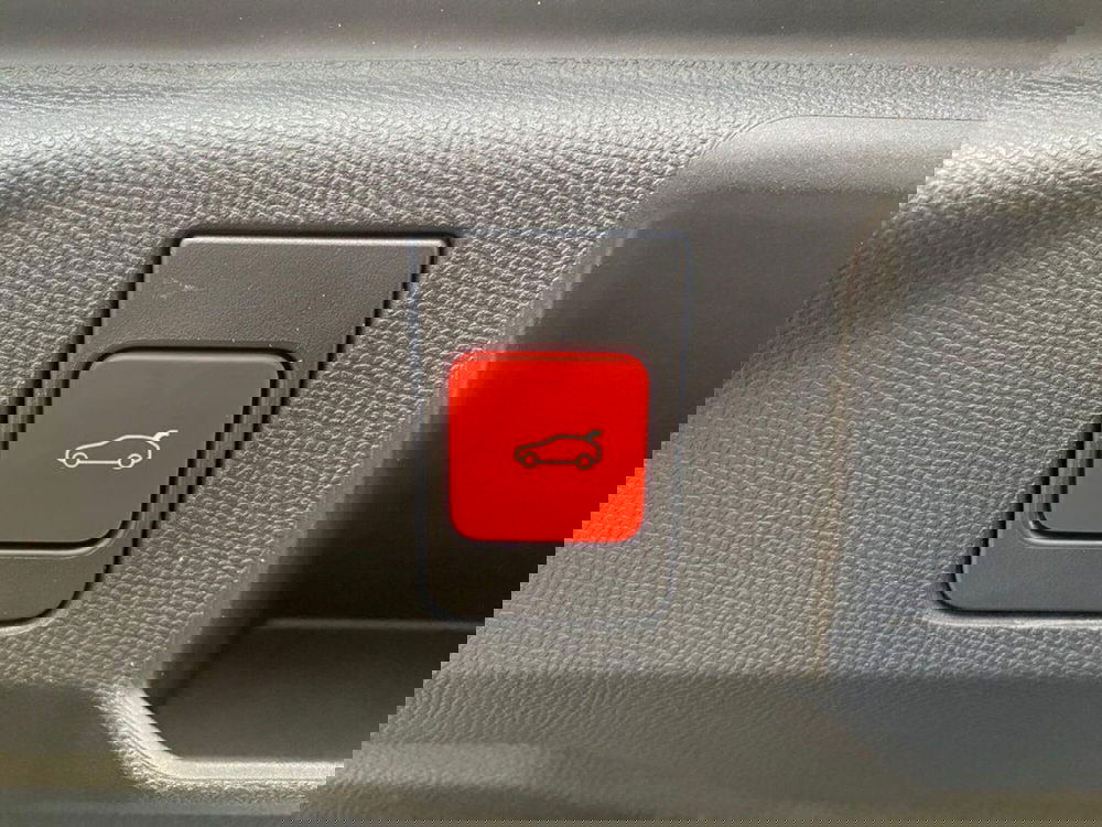 Peugeot 5008 nuova a Torino (13)