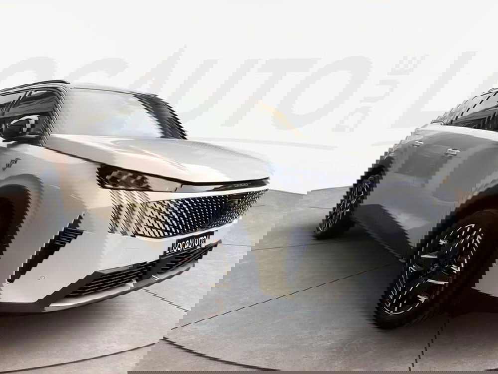 Peugeot 5008 nuova a Torino (3)