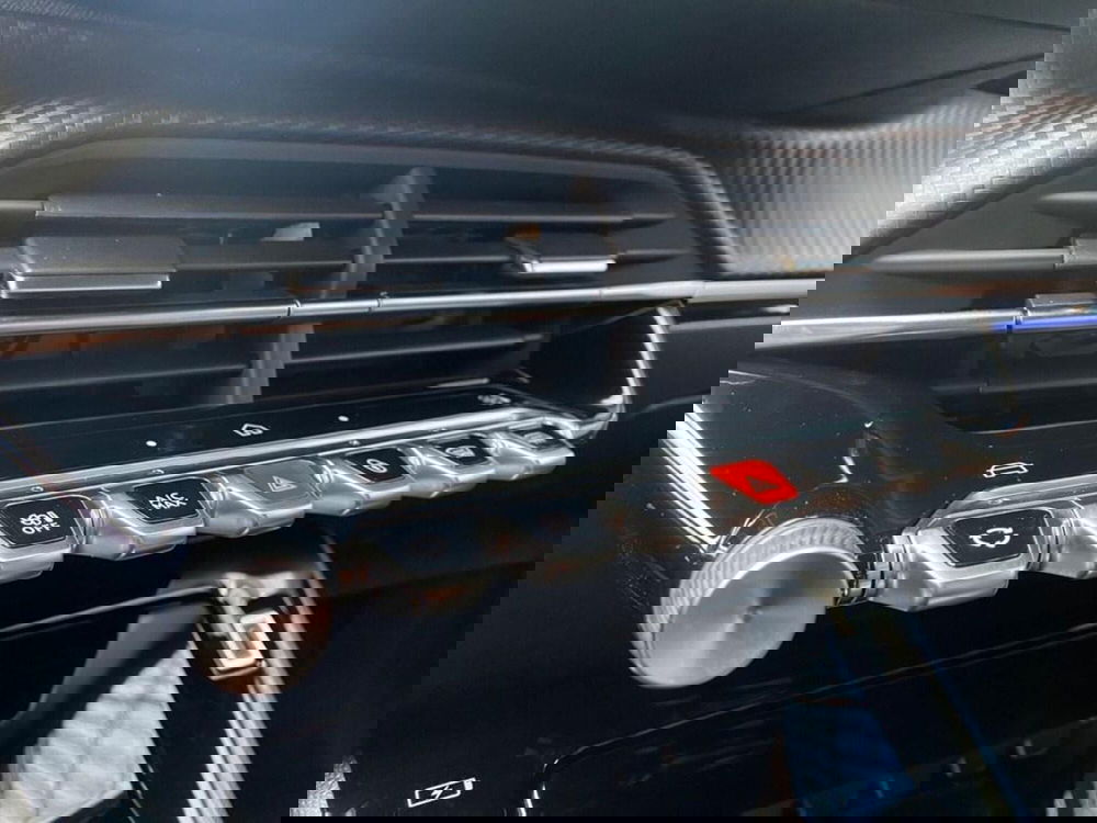 Peugeot 2008 nuova a Torino (11)