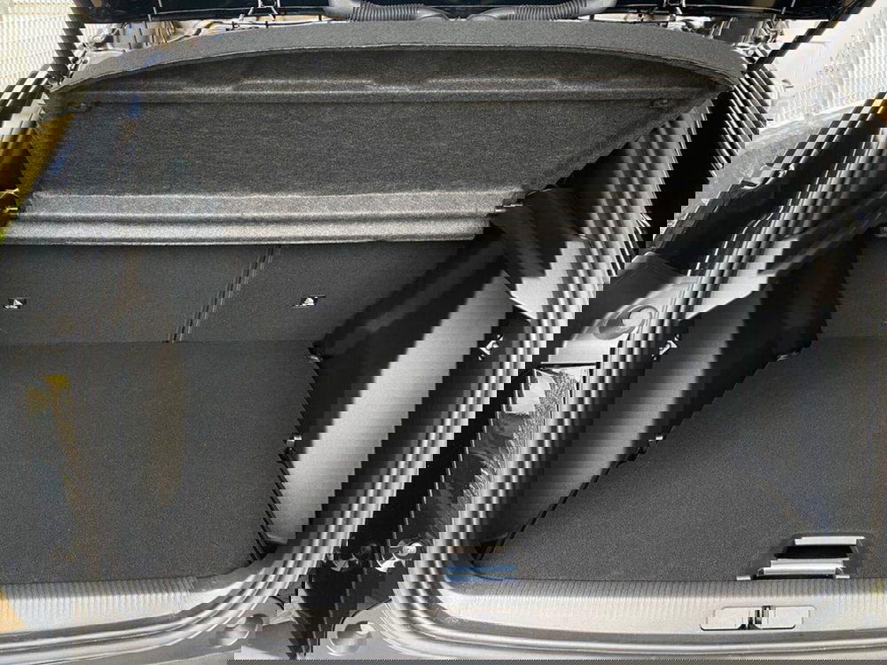 Peugeot 2008 nuova a Torino (9)