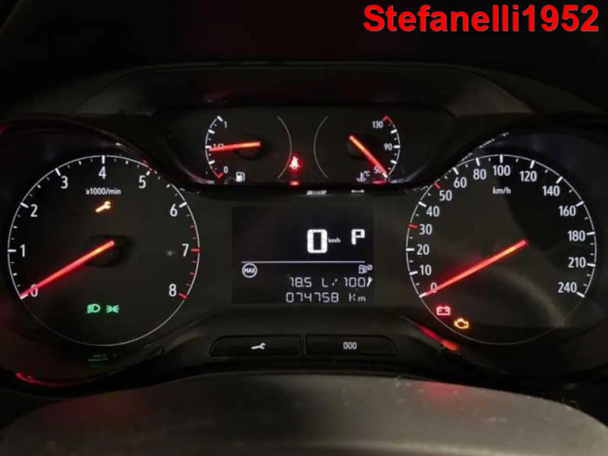 Opel Crossland X usata a Bologna (12)