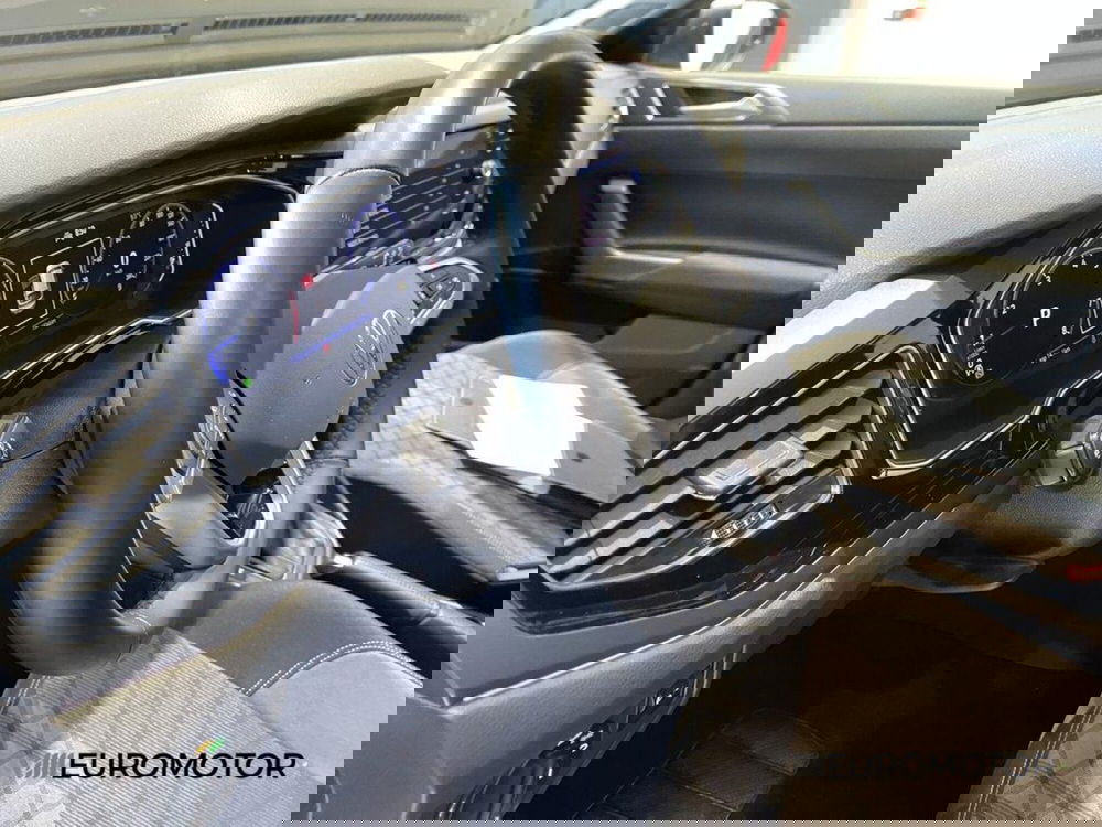 Volkswagen Taigo usata a Bari (14)