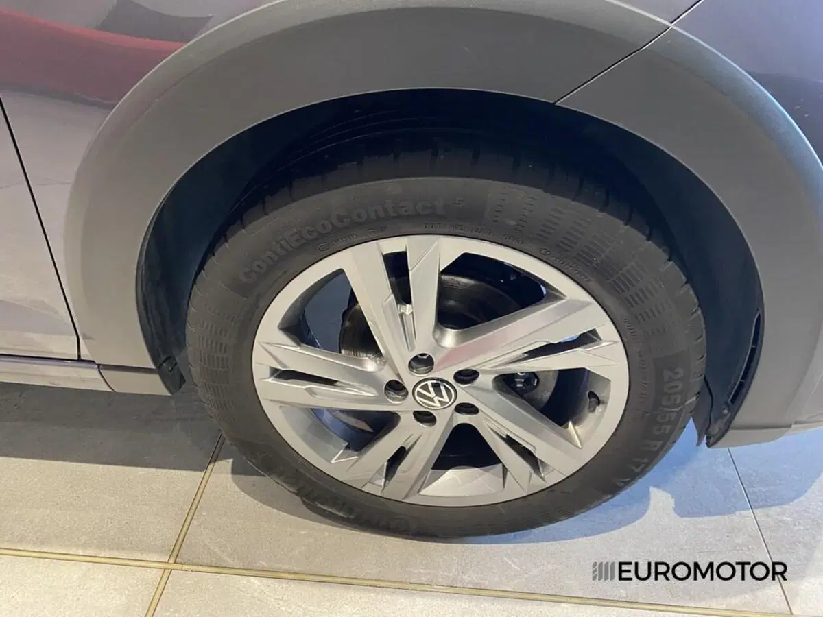 Volkswagen Taigo usata a Bari (6)