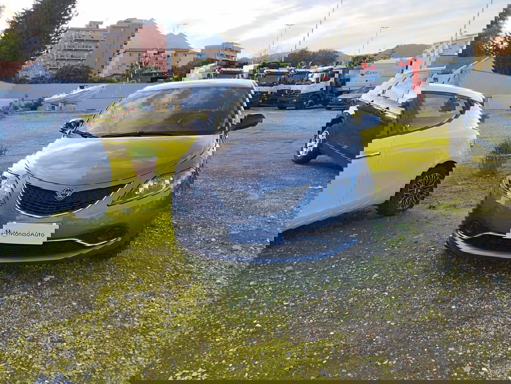 Lancia Ypsilon usata a Palermo