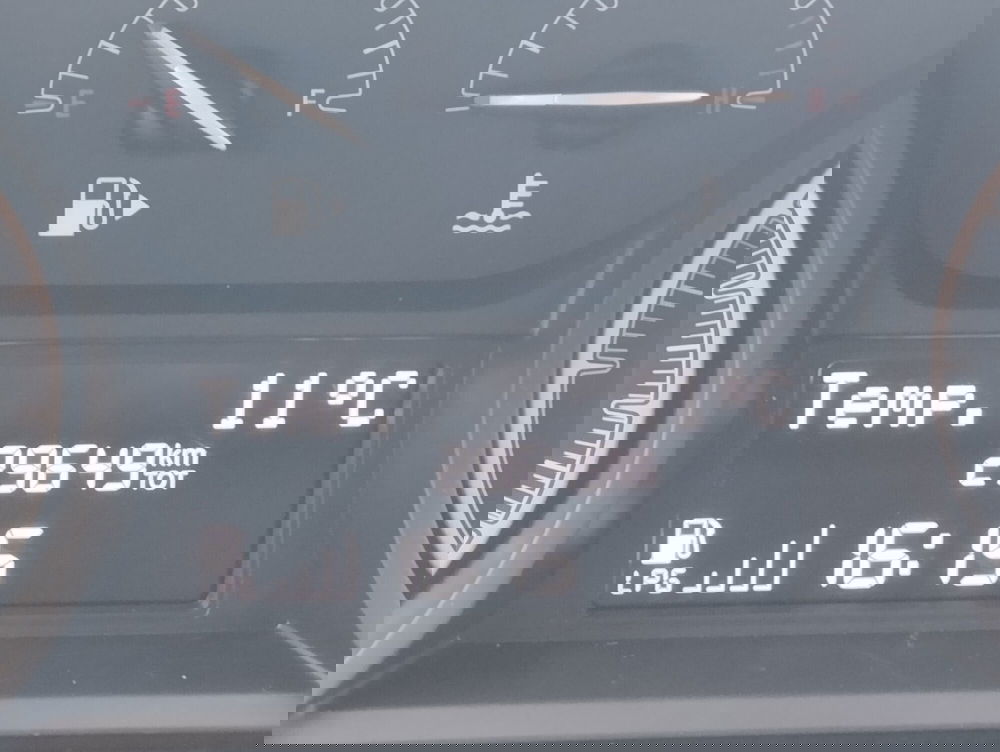 Lancia Ypsilon usata a Asti (12)