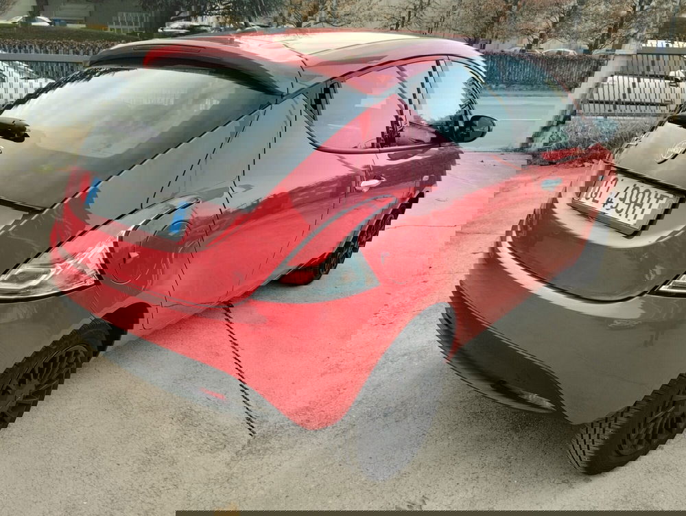 Lancia Ypsilon usata a Asti (3)