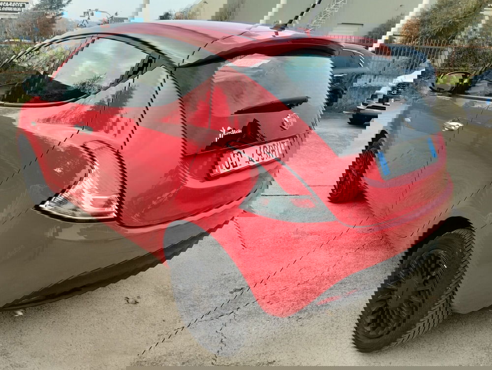 Lancia Ypsilon usata a Asti (4)