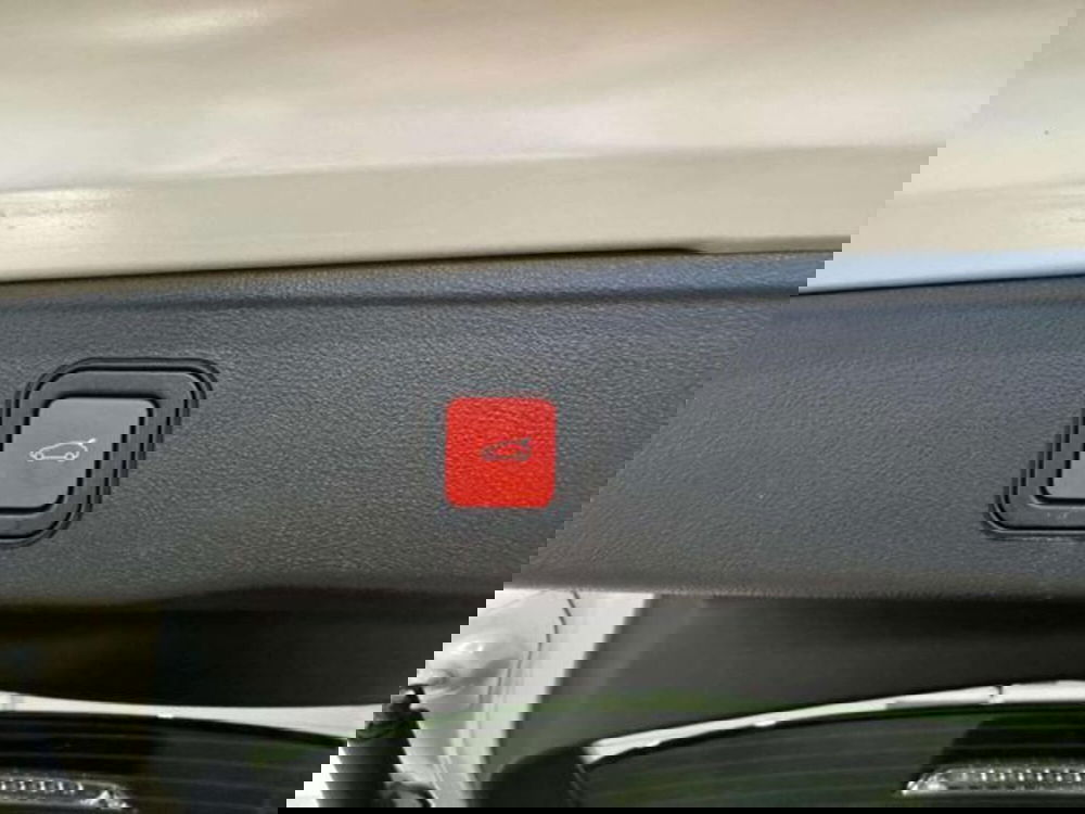 Jeep Avenger usata a Firenze (11)