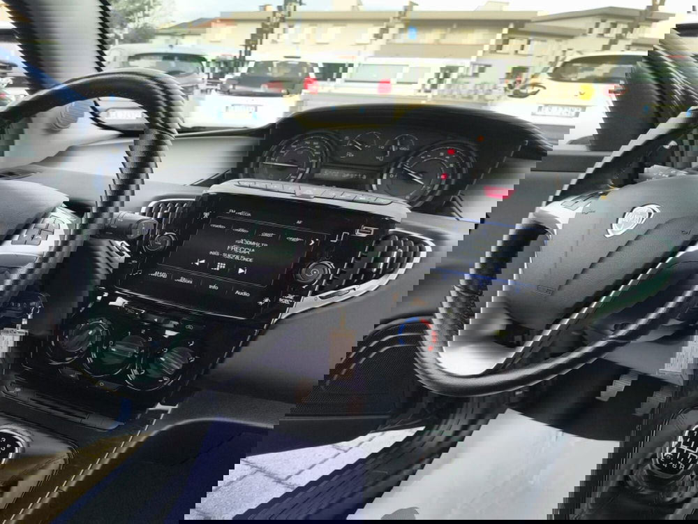 Lancia Ypsilon usata a Firenze (16)