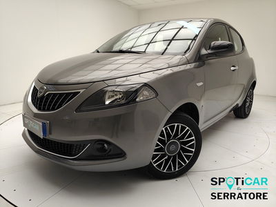 Lancia Ypsilon 1.0 FireFly 5 porte S&amp;S Hybrid Gold Plus del 2024 usata a Erba