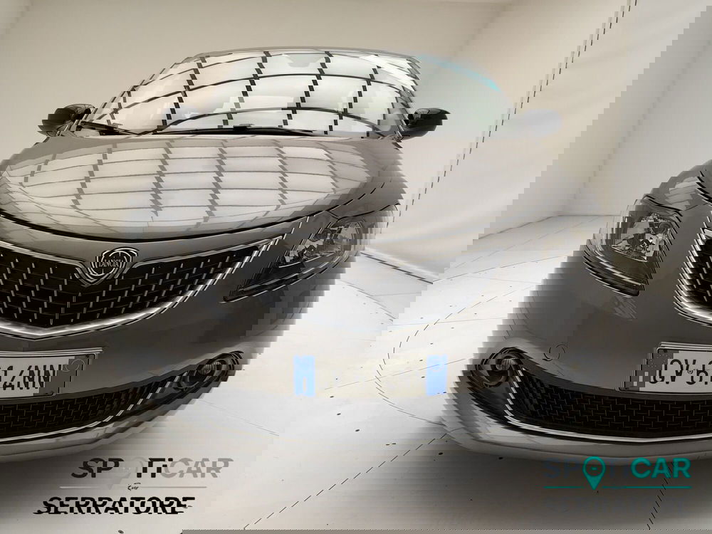 Lancia Ypsilon usata a Como (2)