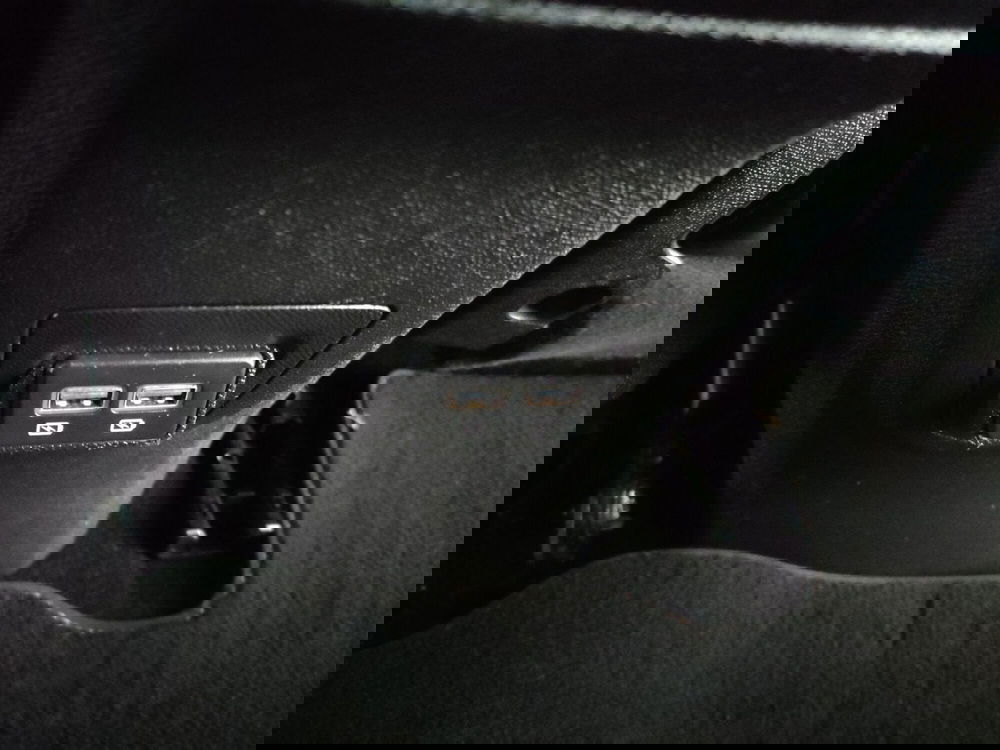 Peugeot 3008 usata a Caserta (14)