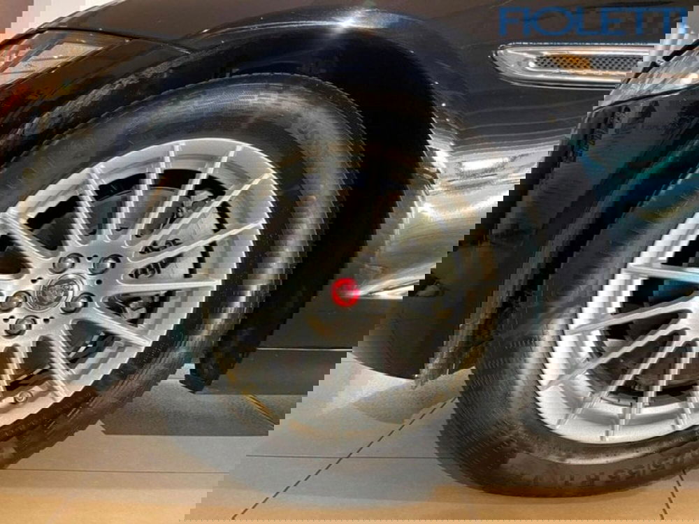 Jaguar XF usata a Brescia (14)