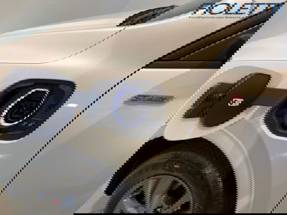 Ford Kuga nuova a Brescia (14)