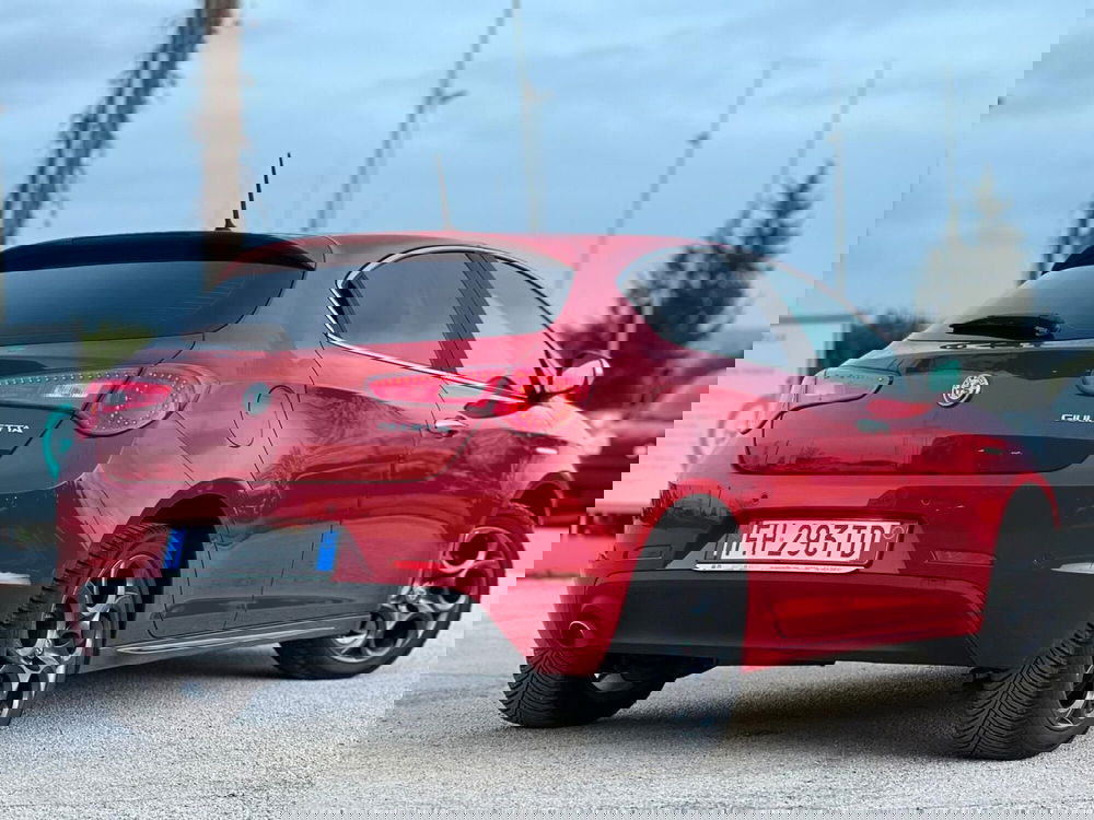 Alfa Romeo Giulietta usata a Matera (7)