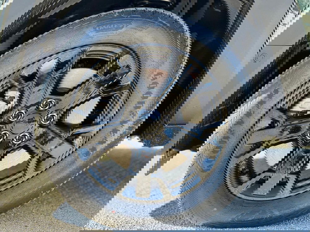 Jeep Renegade nuova a Matera (12)