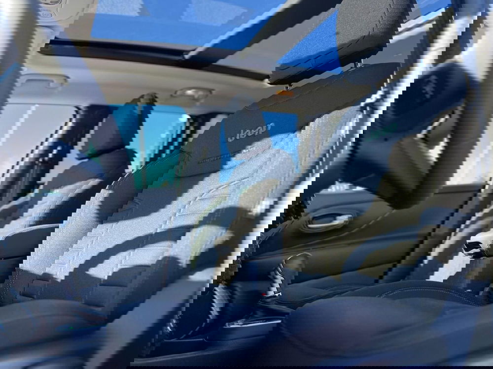 Jeep Renegade nuova a Matera (18)