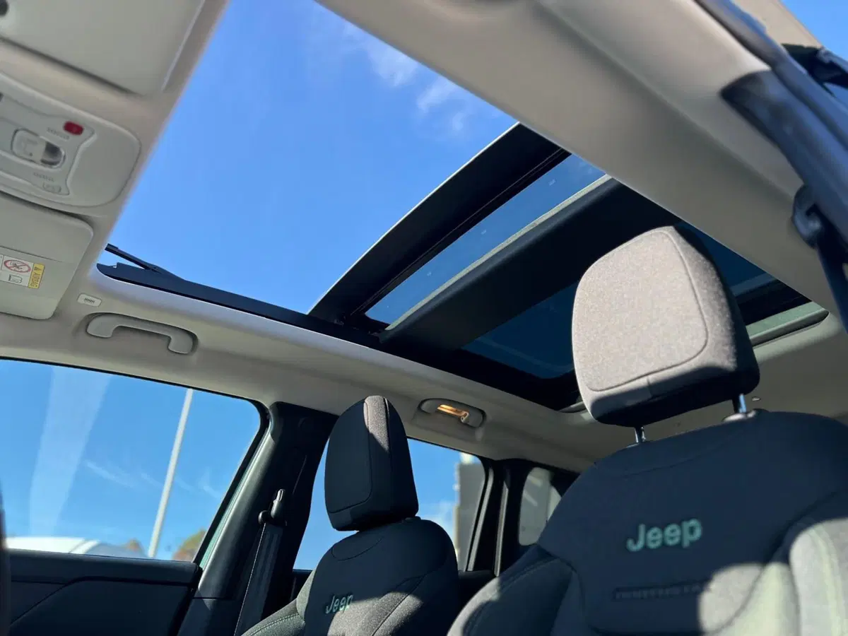 Jeep Renegade nuova a Matera (19)
